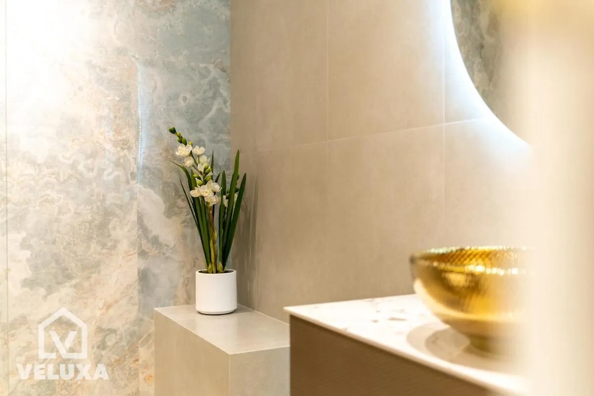 Veluxa-Luxe 2Bed 2 Min Walk To Dubai Mall 0*,  Zjednoczone Emiraty Arabskie
